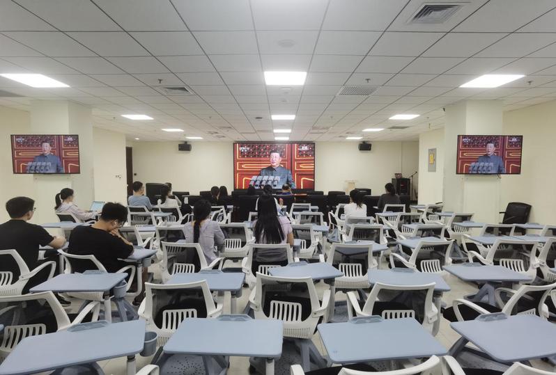 共沐荣光 同筑梦想——图书馆组...